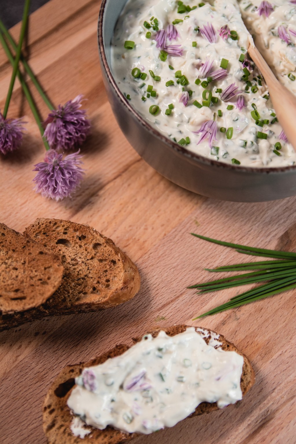 Flowery Chives Dip